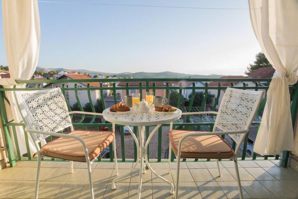 Dalma Residence Apartman Lavandella Zaboric Exterior photo